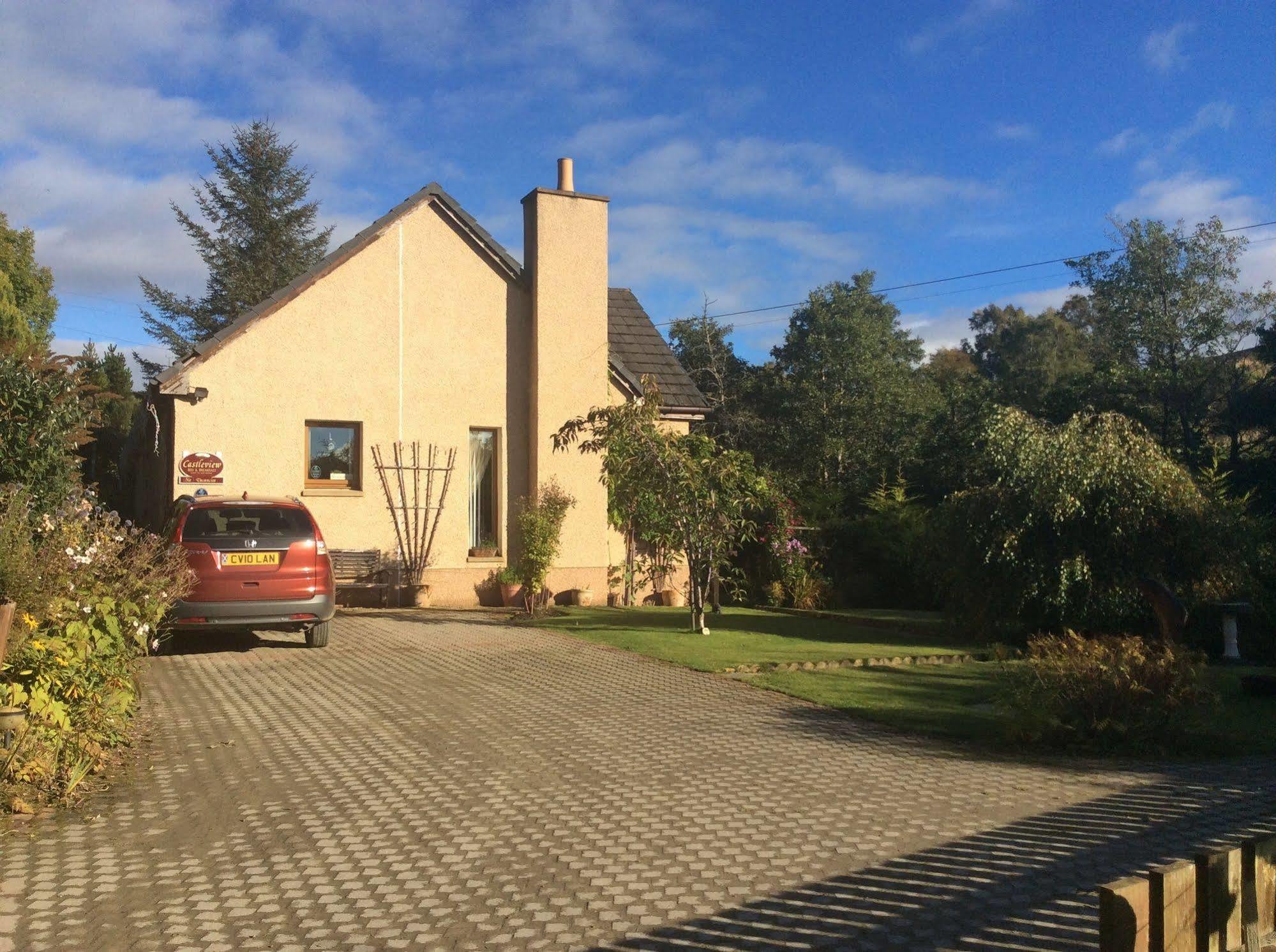 Castleview Bed & Breakfast Dufftown Extérieur photo
